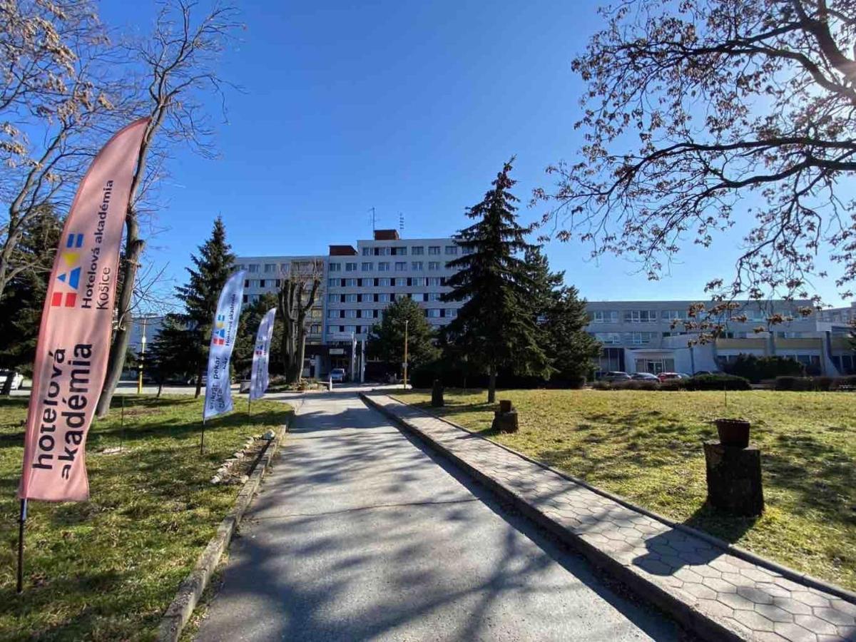 קושיצה Hotel Akademia מראה חיצוני תמונה