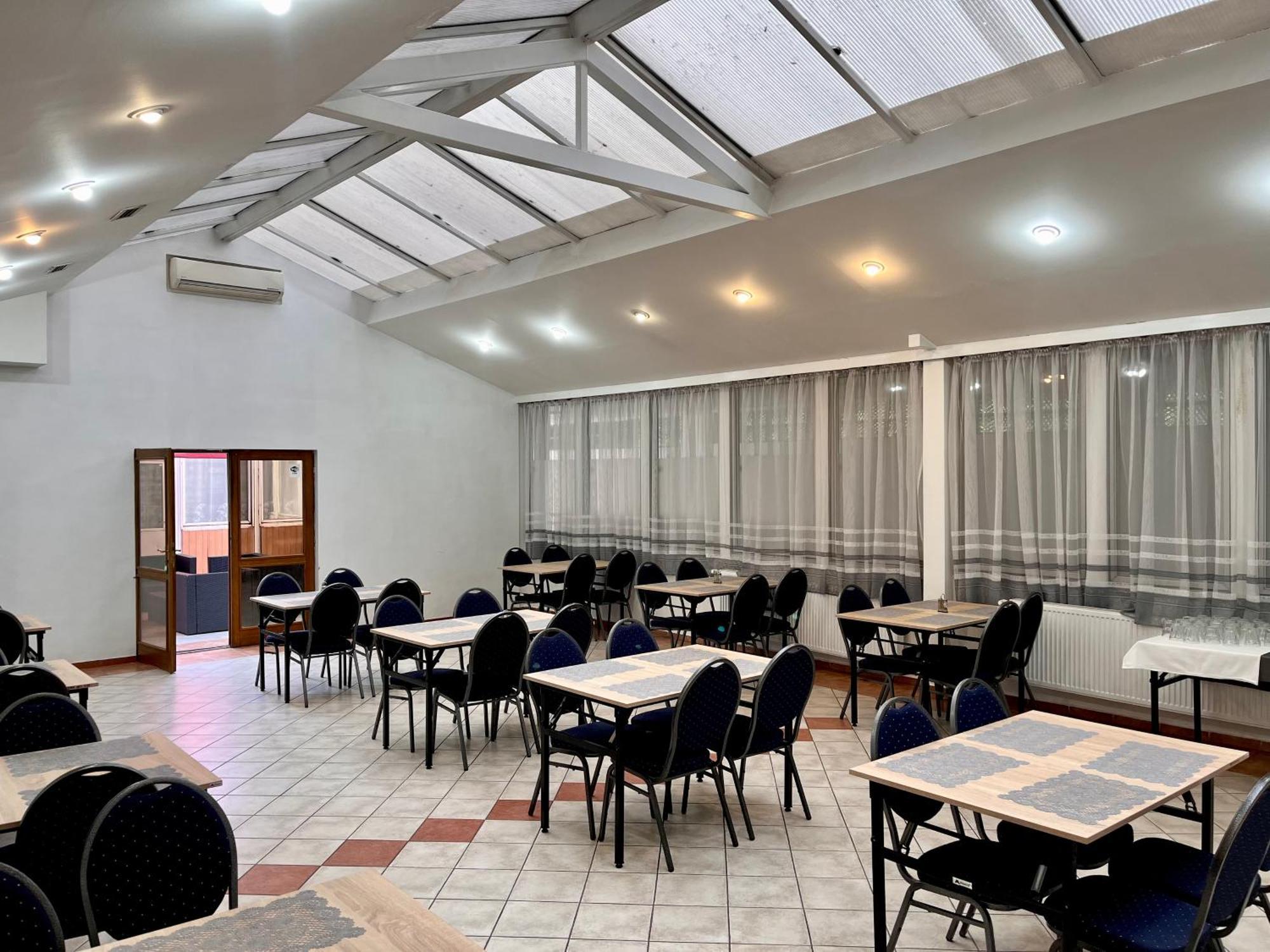 קושיצה Hotel Akademia מראה חיצוני תמונה